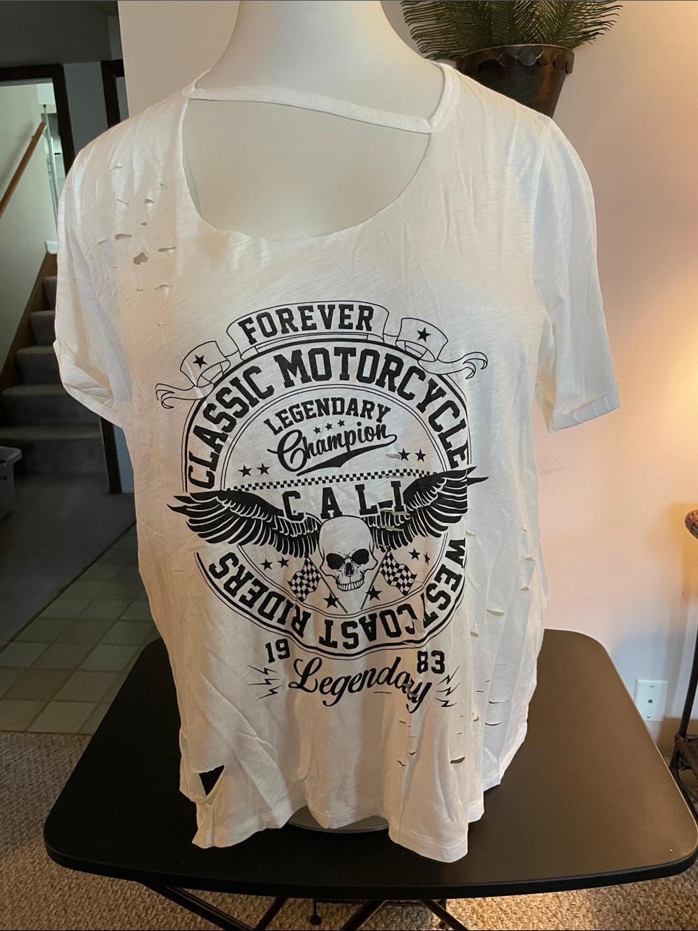 Charlotte Russe White Graphic Distressed Short Sleeve Tee